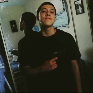 Meet your Posher, Ismael